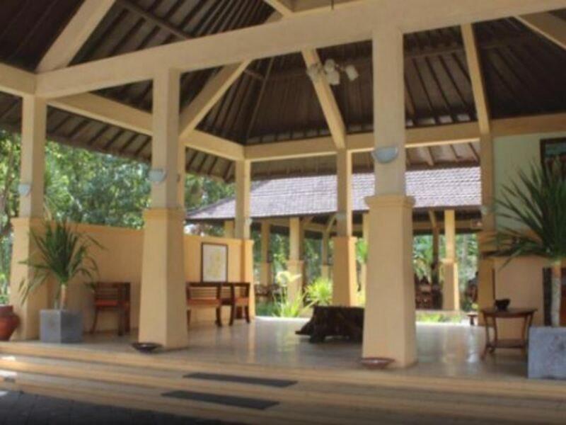 Tastura Beach Hotel Kuta  Exterior photo