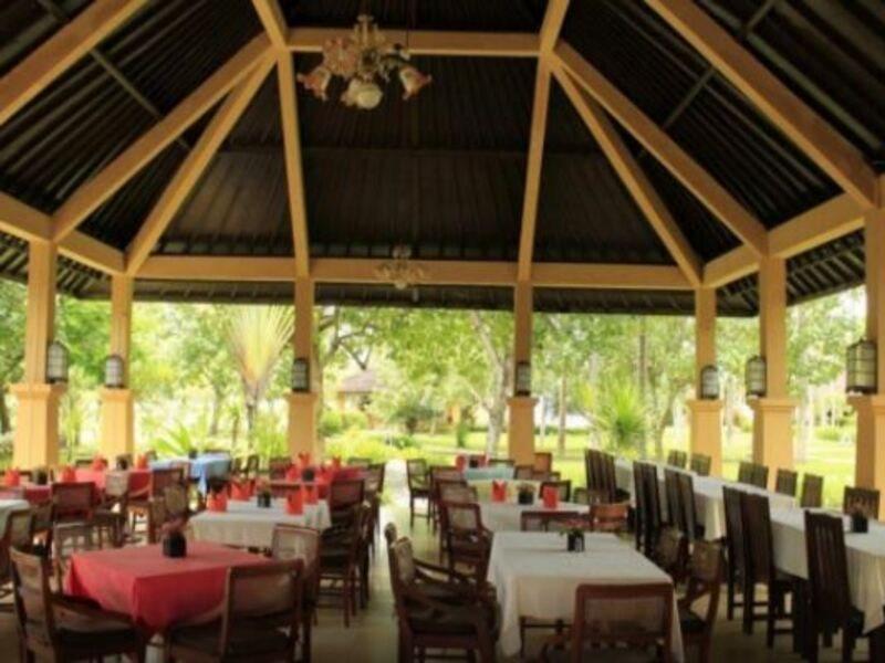 Tastura Beach Hotel Kuta  Exterior photo