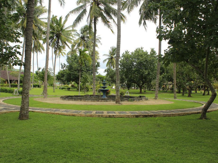 Tastura Beach Hotel Kuta  Exterior photo