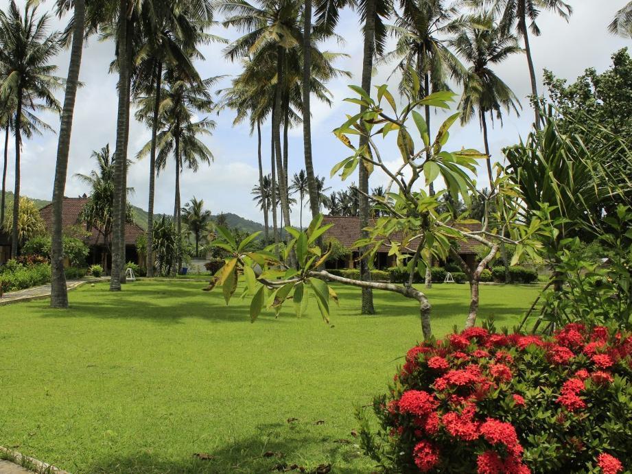 Tastura Beach Hotel Kuta  Exterior photo