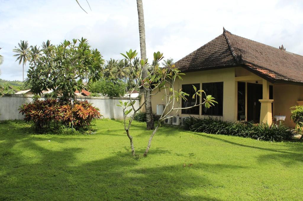 Tastura Beach Hotel Kuta  Exterior photo